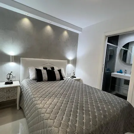 Apartment Luxury House Atlantico Private Heated Pool Costa Adeje (Tenerife)